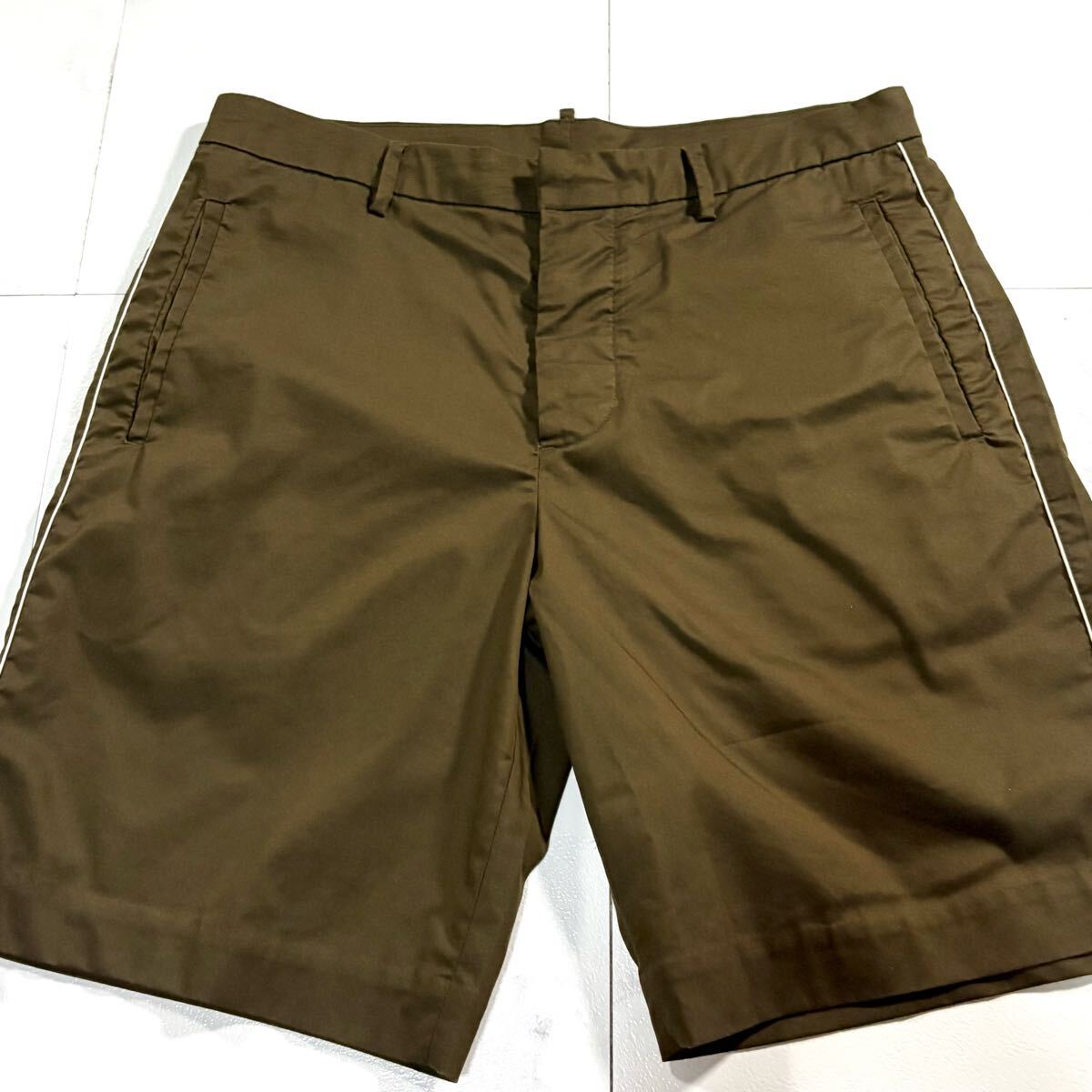 未使用級●エンポリオ アルマーニ ハーフパンツ ショーツ ショート EMPORIO ARMANI コットン 背面イーグルロゴ金具 カーキ 洗濯可◎ 46