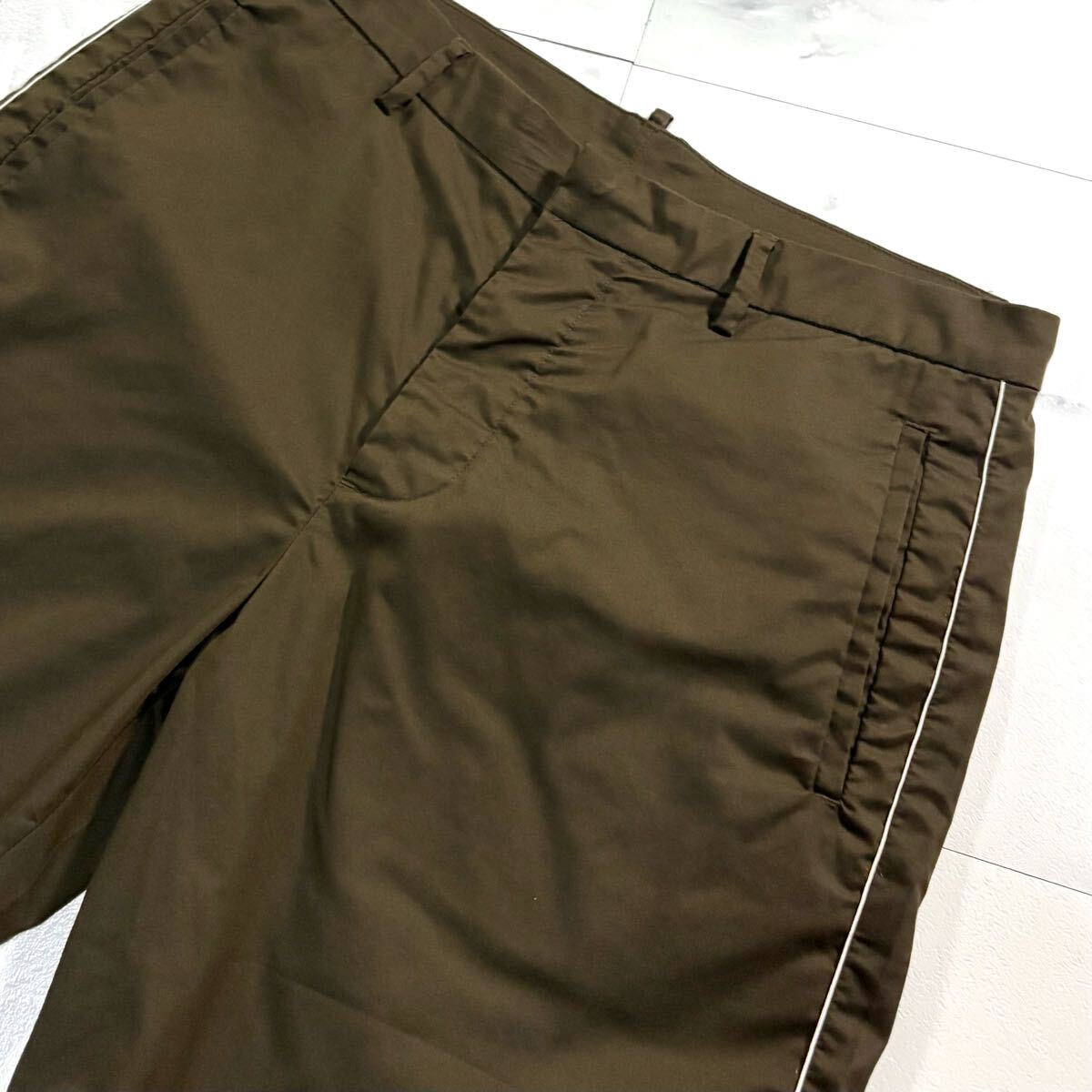 未使用級●エンポリオ アルマーニ ハーフパンツ ショーツ ショート EMPORIO ARMANI コットン 背面イーグルロゴ金具 カーキ 洗濯可◎ 46