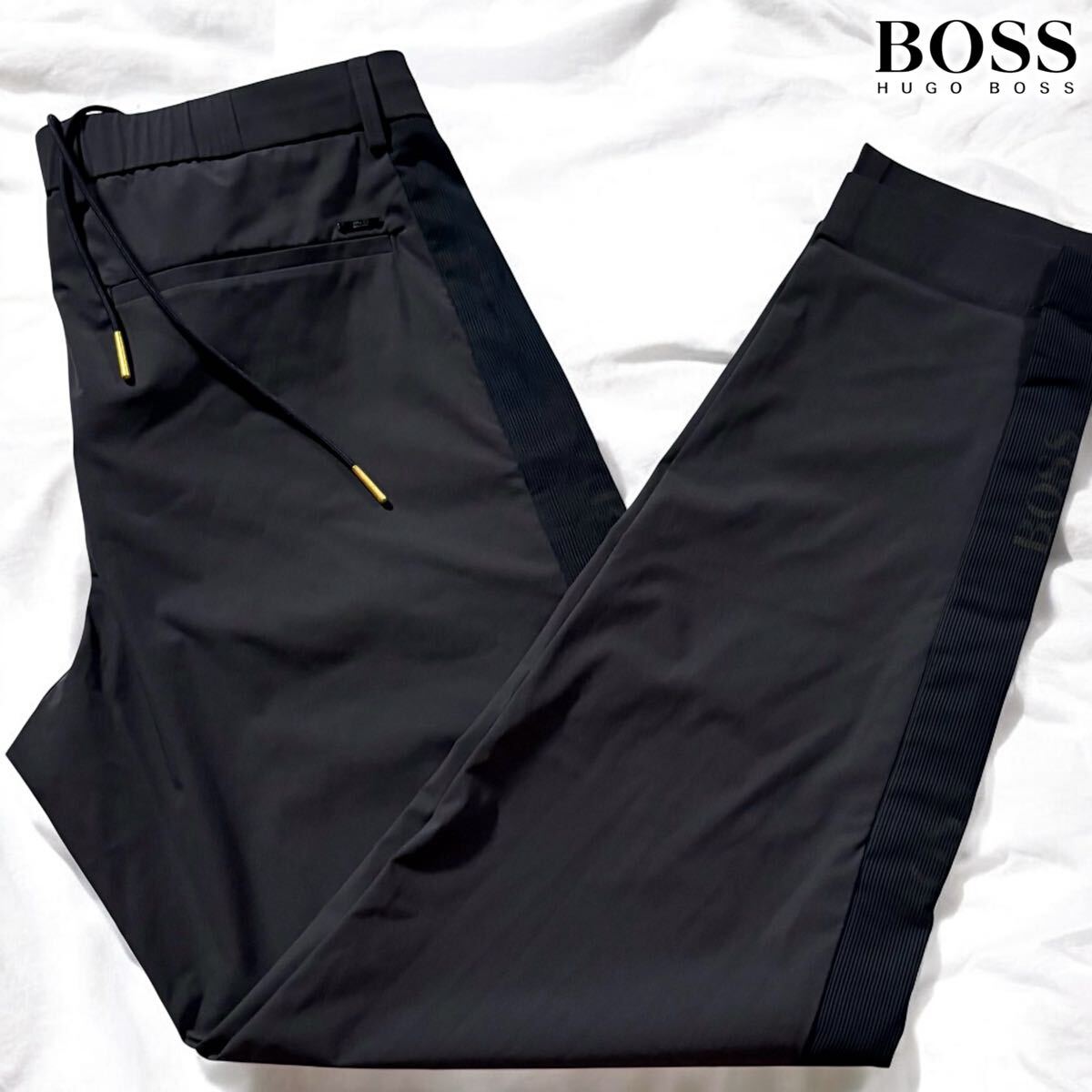 未使用級(jí)●ヒューゴボス ナイロン スラックス トラベル サマー パンツ HUGO BOSS ストレッチ 洗濯可◎ 背面ロゴ金具 サイドメッシュロゴ 46