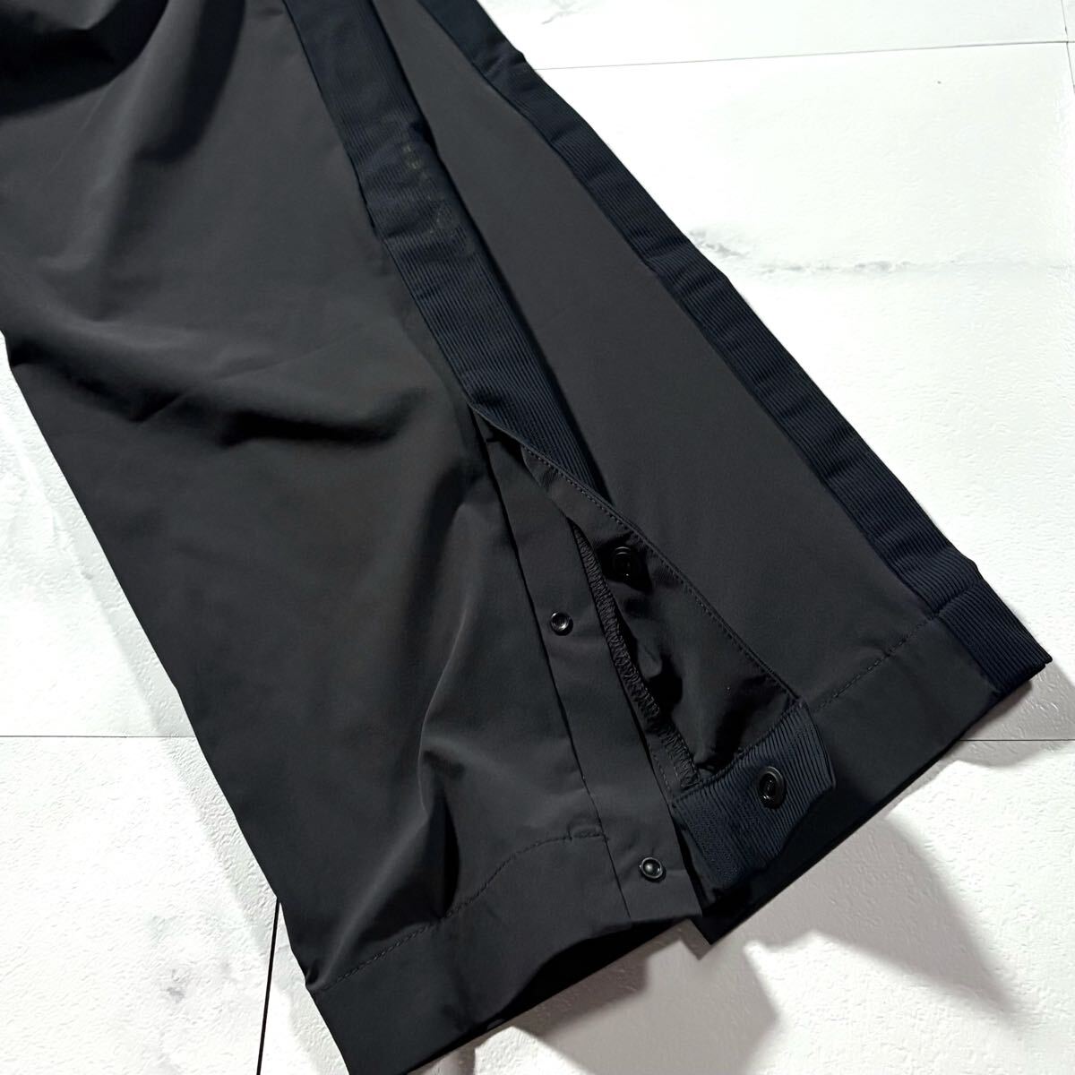 未使用級(jí)●ヒューゴボス ナイロン スラックス トラベル サマー パンツ HUGO BOSS ストレッチ 洗濯可◎ 背面ロゴ金具 サイドメッシュロゴ 46