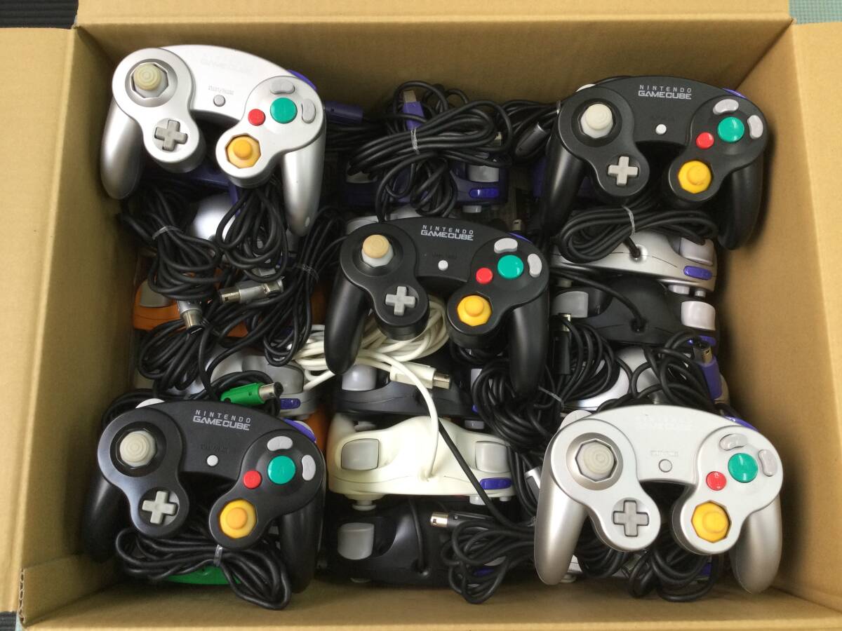 [GN7495/100/0] Junk ( чистка settled )* Game Cube контроллер 23 шт *GC*GAME CUBE* суммировать * комплект * nintendo *NINTENDO*