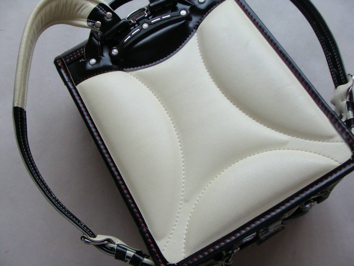 現状お渡し 中古ランドセル（黒色）美品 日本製 かるすぽ レッド