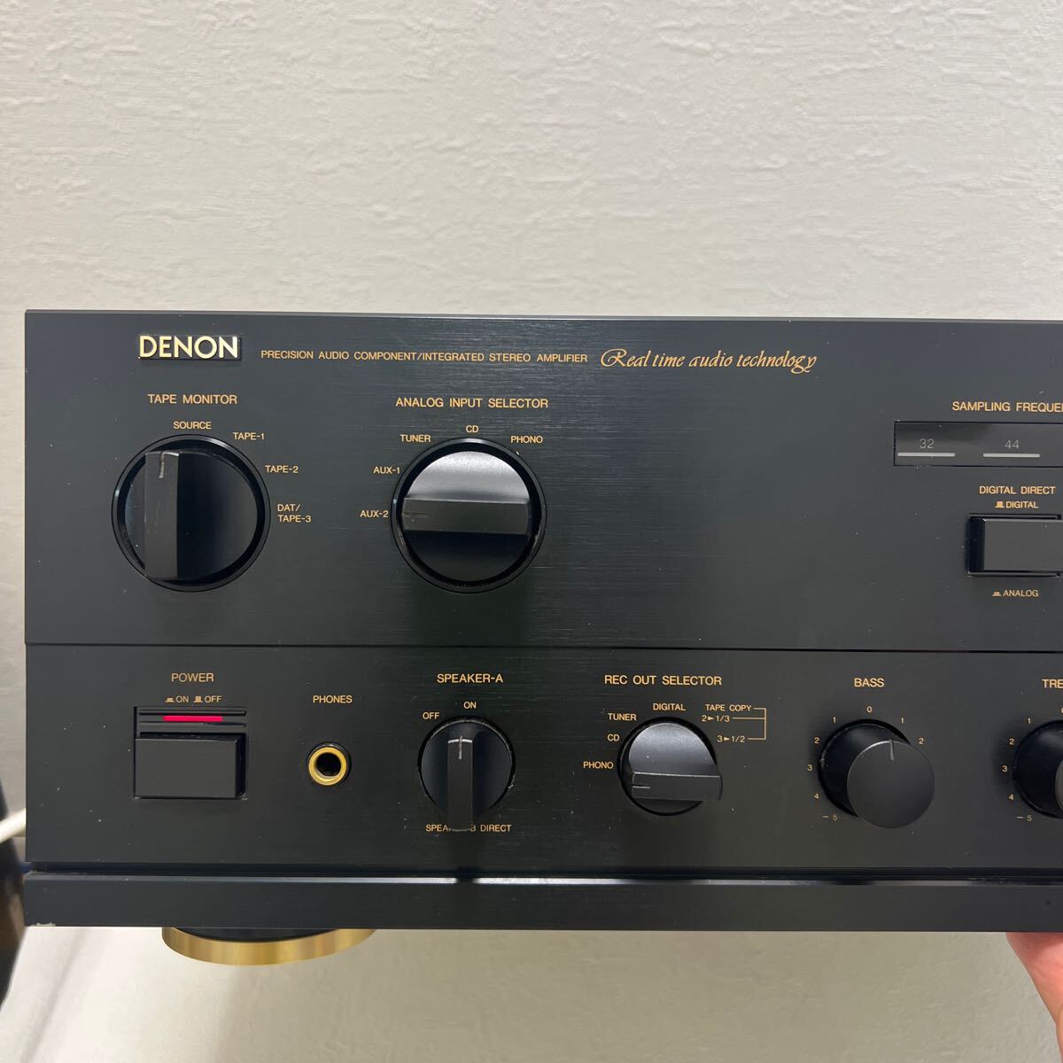 DENON PMA-880D Denon INTEGRATED STEREO AMPLIFIER основной предусилитель стерео усилитель электризация подтверждено 