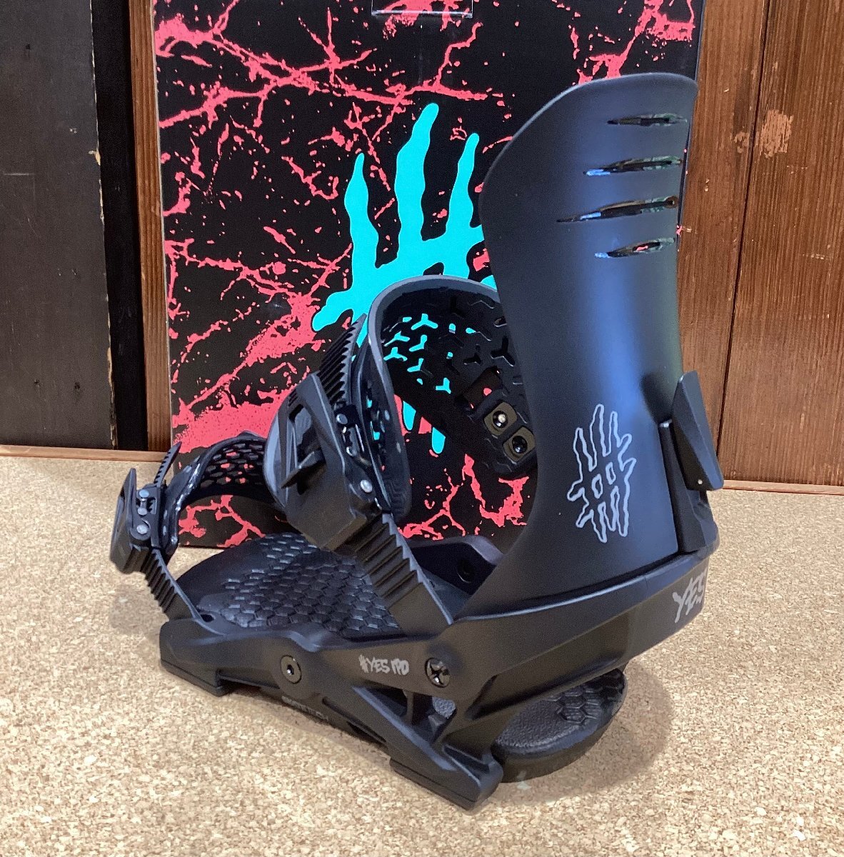 新品未使用 24-25 YES IPO BLACK M 26cm～29cm