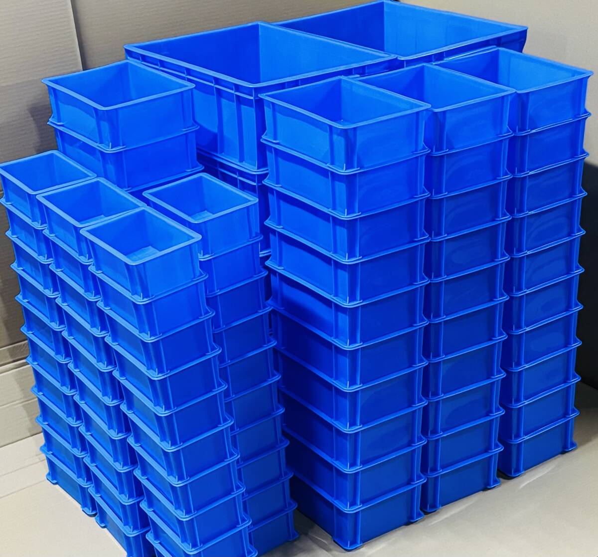 新品訳あり?プラスチックコンテナ青 大中小101個まとめて パーツボックス ツールケース 大量セット BOX パーツケース 90個セット