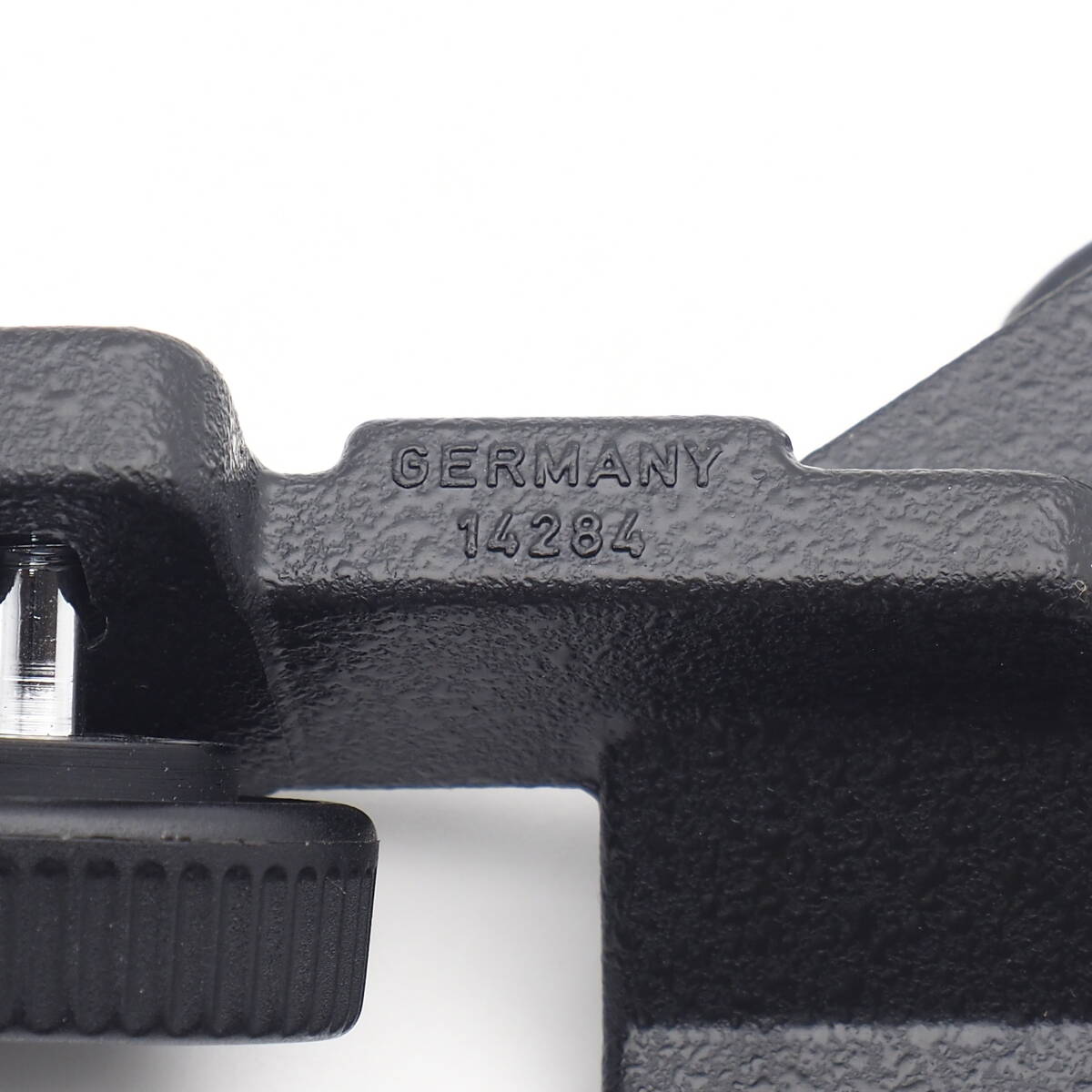 Leica Tripod holder R 14284 for Motor Winder R / Motor Drive R ライカ R4 R5 R6 R7 R-E ワインダー/モータードライブ 用 アクセサリー_画像10