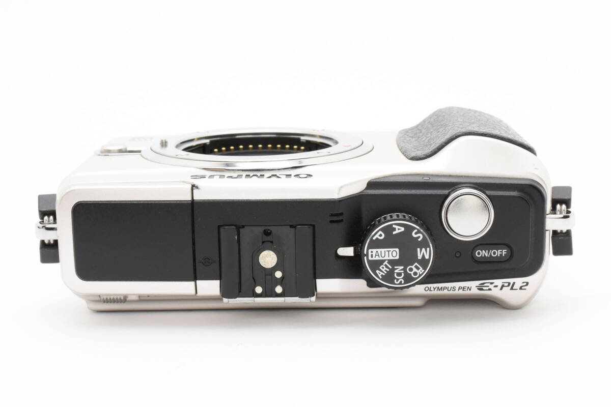 オリンパス PEN E-PL2 ミラーレスデジタルカメラボディ シルバー Olympus 747