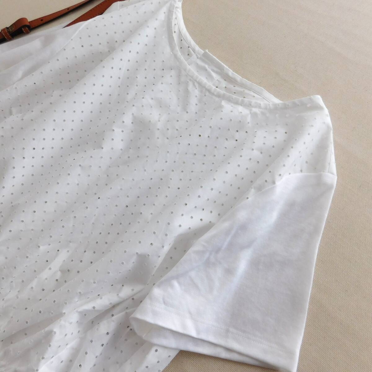 Gabardine K.T *gyaba Gin K.T* как новый * перфорирование блуза!2 десять тысяч иен *C596