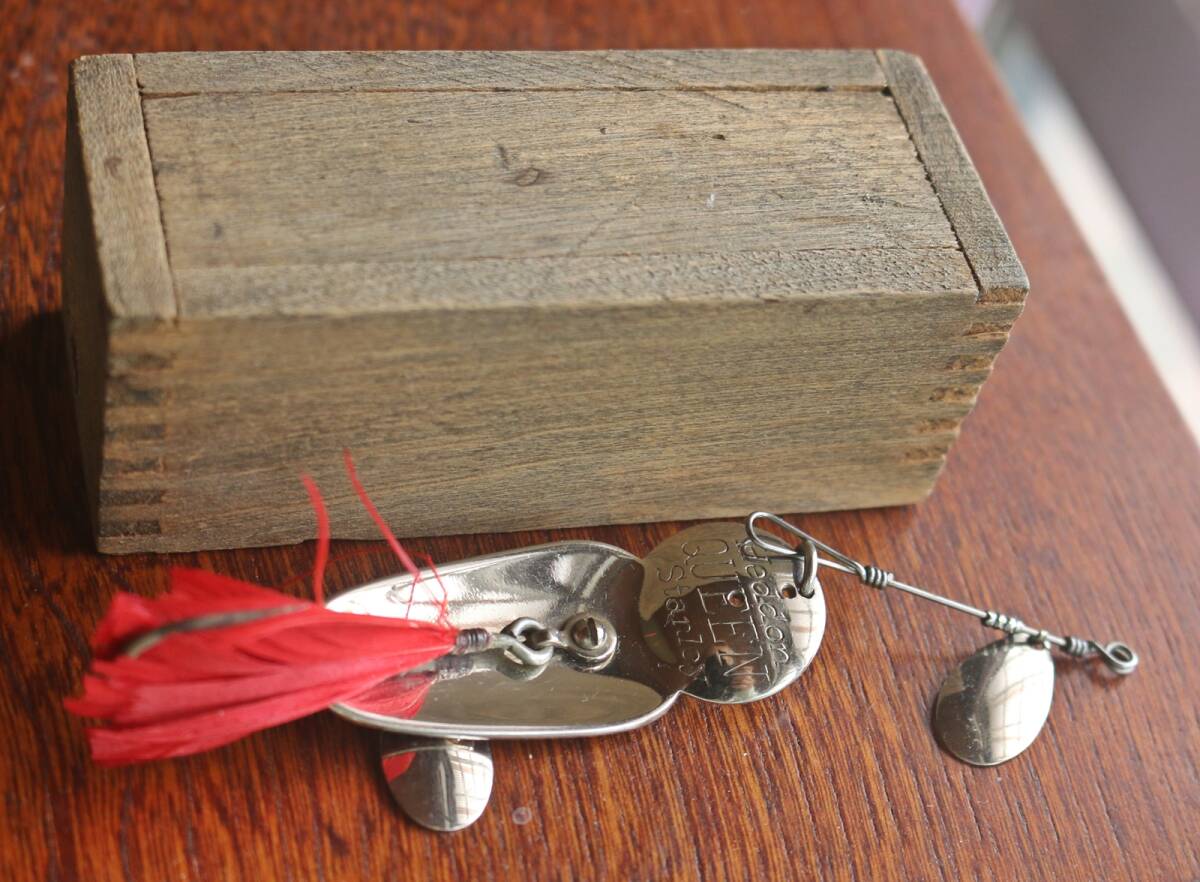 オールドヘドン1920-40年代激レア博物館級 クイーンスタンレースプーンルアー OLD HEDDON 1920-40年代頃激レア 博物館級 オールドヘドン