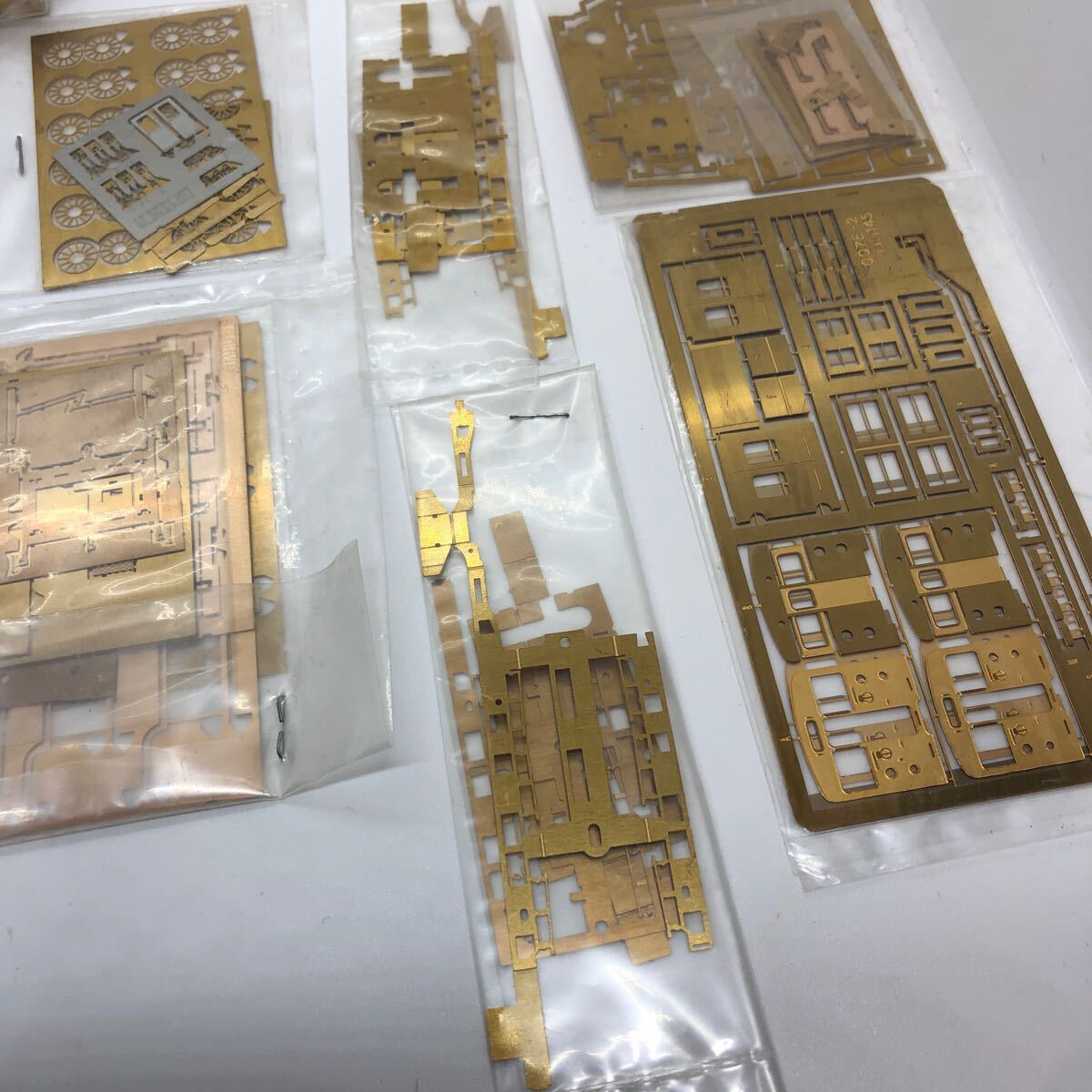 ④ 小袋入り パーツ ボディ等 ワールド工蕓 エッチングパーツ 1/150 等 大量 まとめ まとめて ジャンク 現(xiàn)狀品 1円?