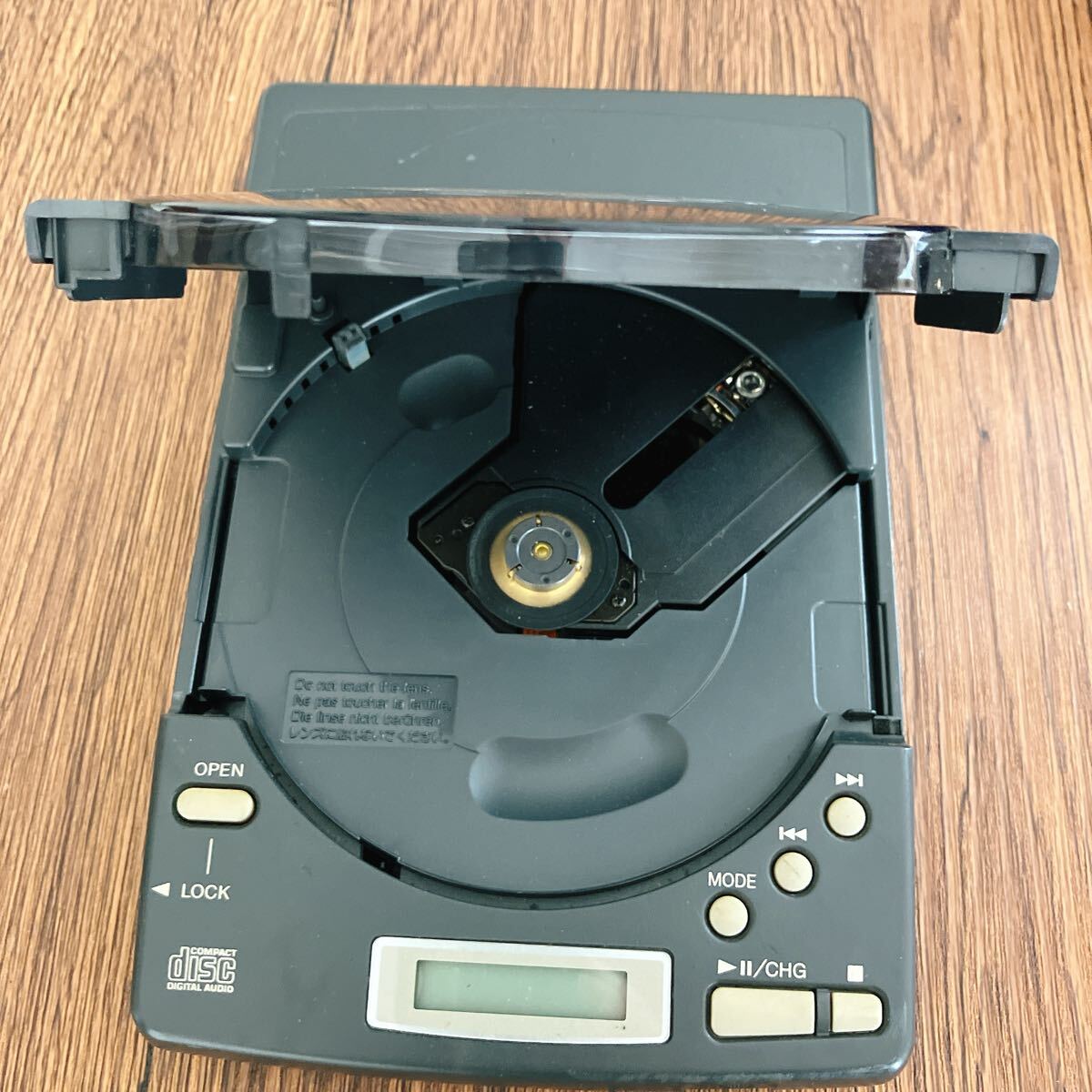 【ジャンク】CDプレーヤー ウォークマン ヘッドホン ワイヤレスイヤホン まとめ売り 動(dòng)作未確認(rèn) 現(xiàn)狀品