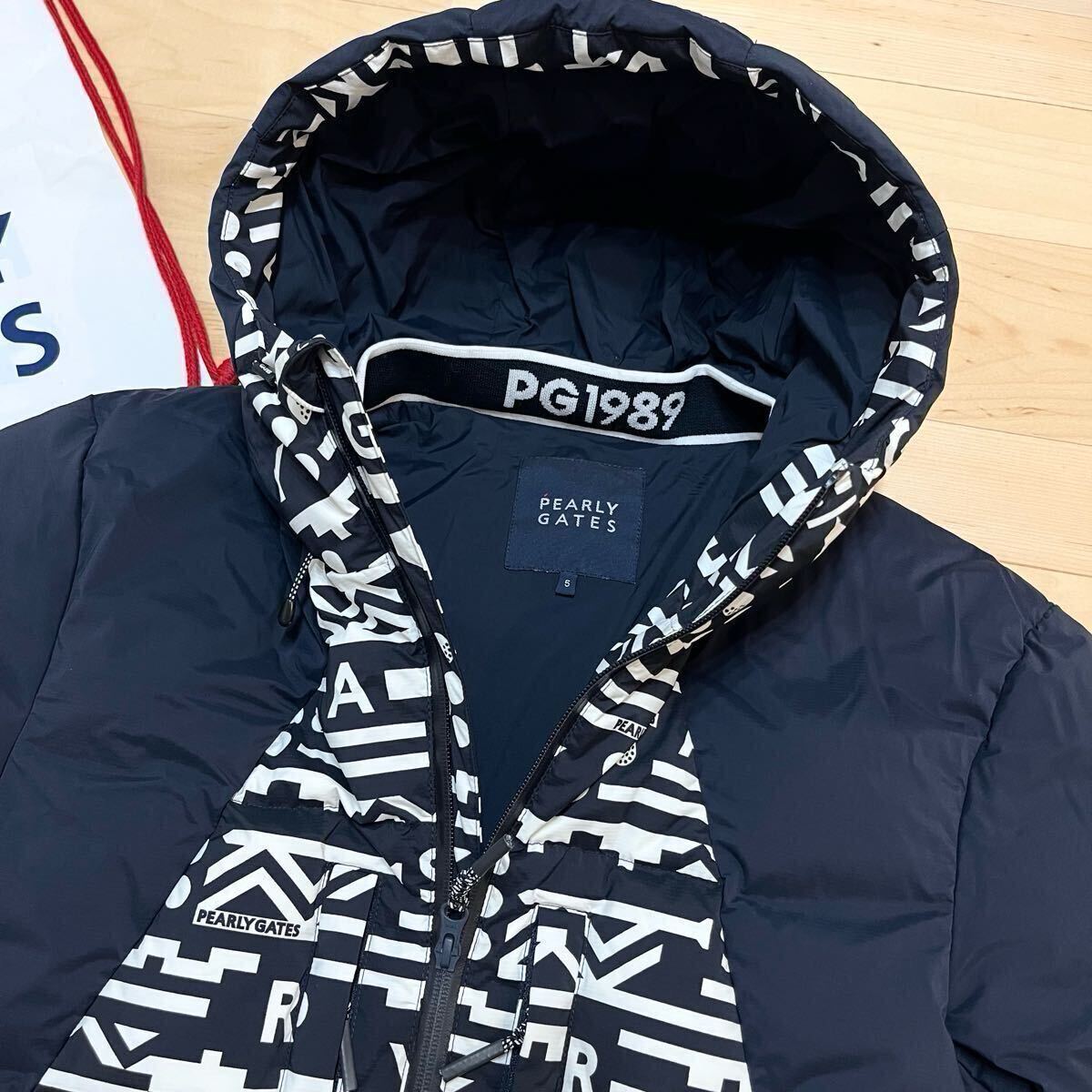 ★極美品 パーリーゲイツ ロゴ総柄 ダウンジャケット スニードブルゾン メンズ ★送料無料 正規品 _画像2