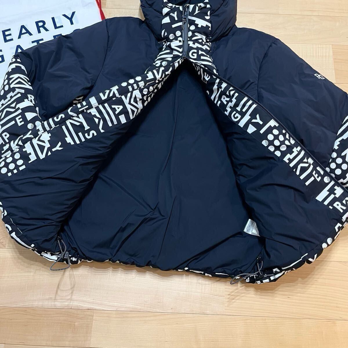 ★極美品 パーリーゲイツ ロゴ総柄 ダウンジャケット スニードブルゾン メンズ ★送料無料 正規品 _画像3