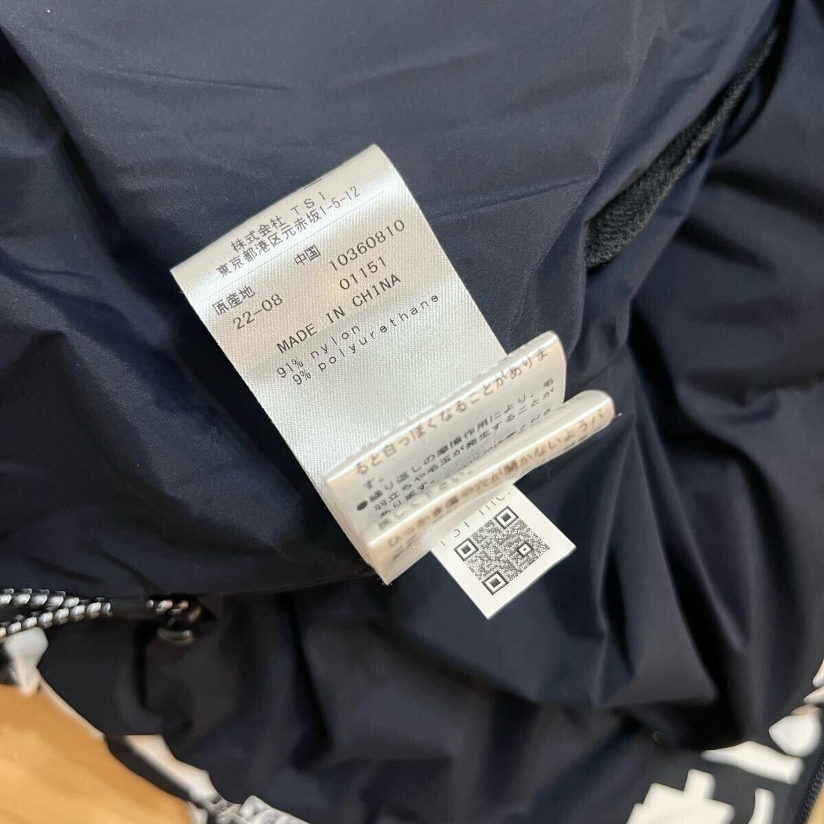 ★極美品 パーリーゲイツ ロゴ総柄 ダウンジャケット スニードブルゾン メンズ ★送料無料 正規品 _画像10