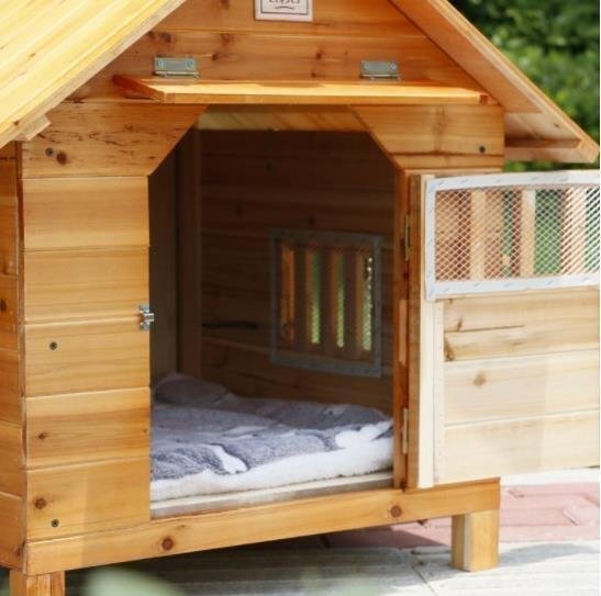 屋外用 耐候性 木制 天然木 犬小屋 ペットハウス ドッグハウス 犬舎 三角屋根 腳付き 小型犬 中型犬 通気性 組み立て 夏は涼しく冬は暖かい