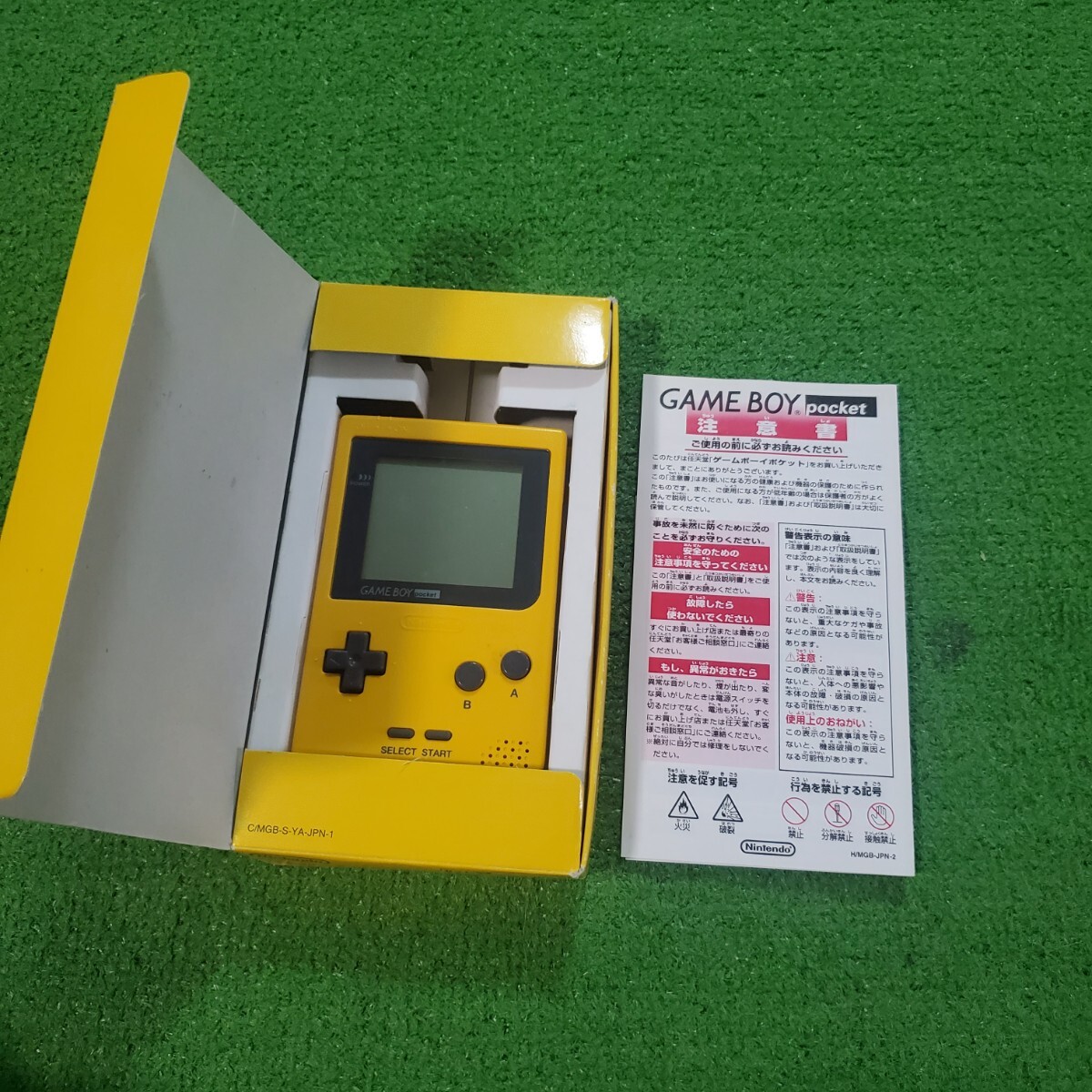 GAME BOY pocket ゲームボーイポケット 本體 MGB-001 動作確認済み イエロー Nintendo 任天堂 ゲーム機器 箱説あり 箱 説明書