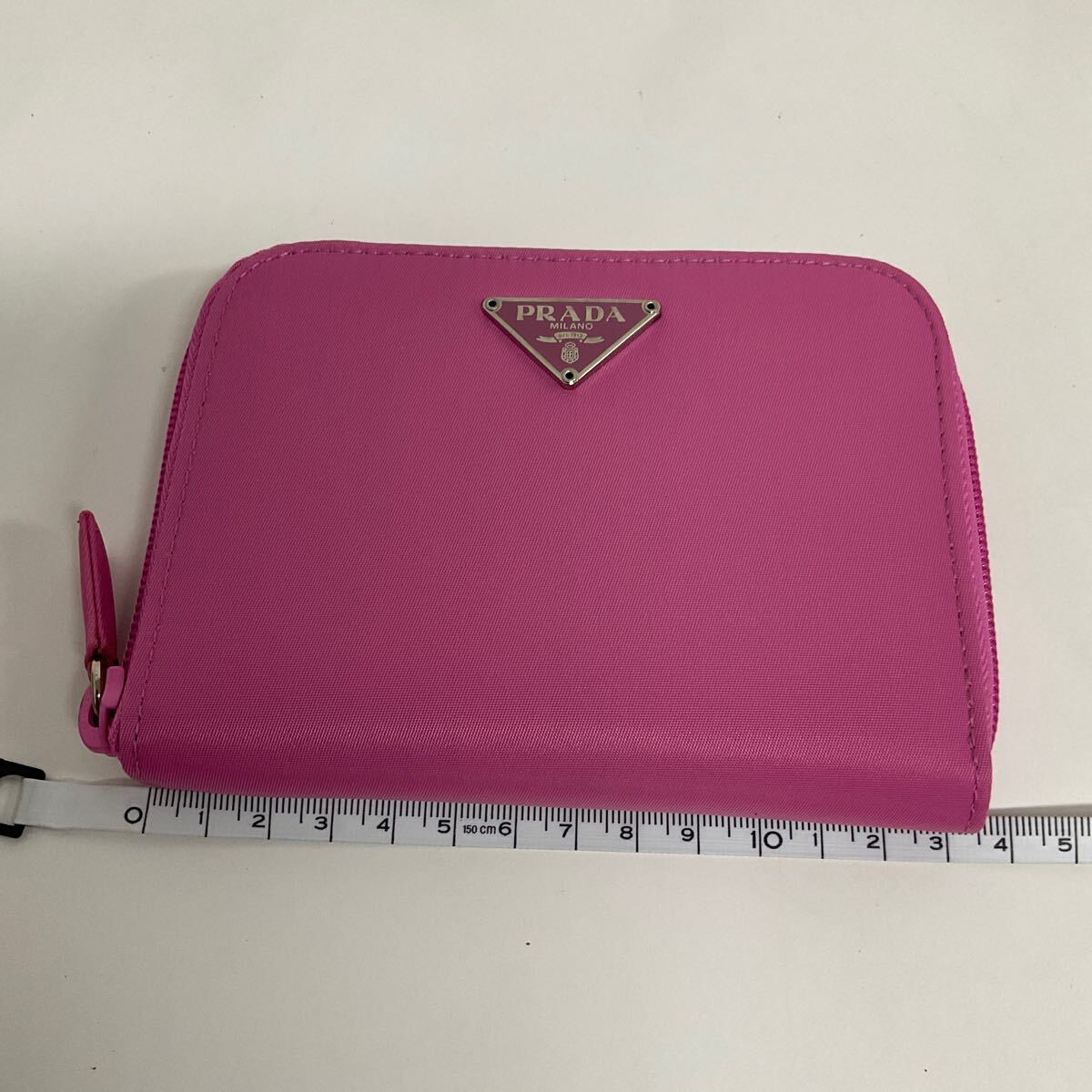 D680-60◆ PRADA プラダ M606 三角プレート ナイロン ラウンドファスナー ピンク 財布 ケースあり