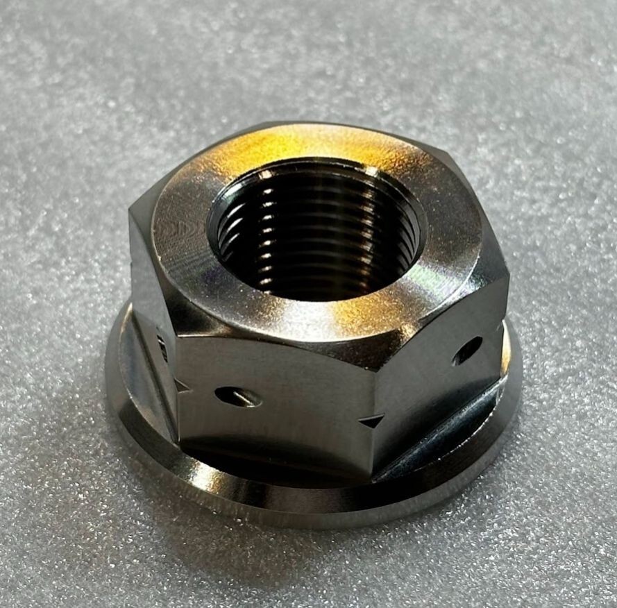 64チタン M18 x P1.5 互換車両 多數(shù) BMW トライアンフ Triumph アクスル ピボット シャフト スイングアーム ナット リヤ リア U383