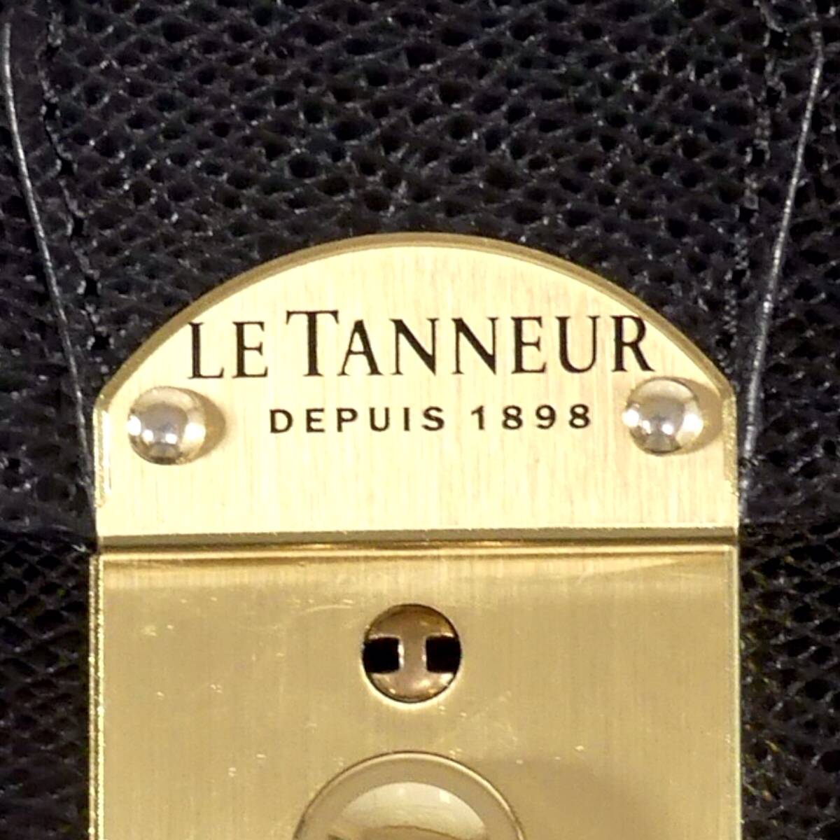 即決★LE TANNEUR★オールレザービジネスバッグ ルタヌア メンズ 黒 本革 ブリーフケース 本皮 通勤 カバン 出張 鞄 かばん A4 書類