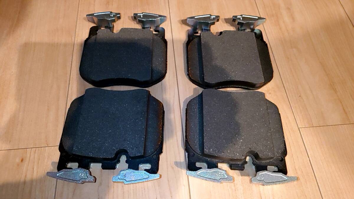 BMW純正 フロント ブレーキパッド 34116889585_画像3