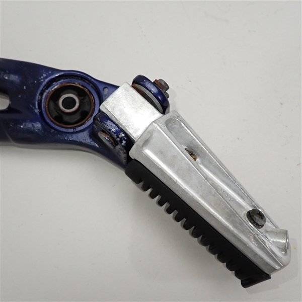 ♪SRV250/4DN 純正 右側 ステップホルダー/タンデムステップ(Y0604A08)塗装品_画像4