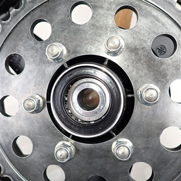 ?ZZR1200/ZXT20C 純正 リアホイール(K0602B16)17×5.50