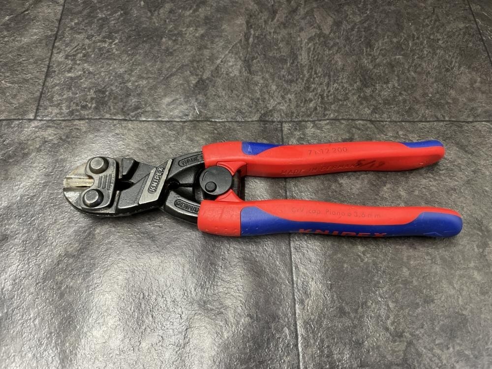 009▼ジャンク品▼KNIPEX クニペックス ボルトクリッパー 7112200 書き込み有り 刃欠け有り