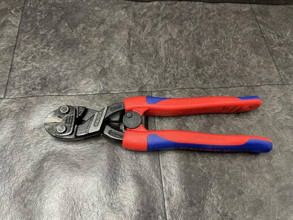 009▼ジャンク品▼KNIPEX クニペックス ボルトクリッパー 71 12 200 刃欠け有り 書き込み有り
