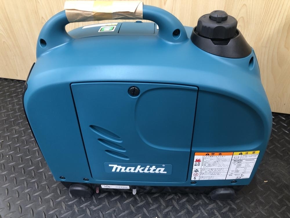 017◇未使用品・即決価格◇マキタ makita インバーター発電機 EF0900IS ※開封済み未使用品　直接伝票を貼り付けて発送