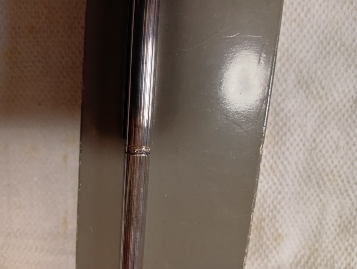 ダンヒルボールペン　箱入　本物