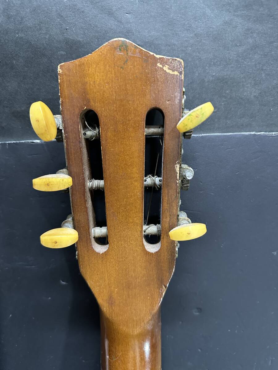 ★コレクター必見??！ 當(dāng)時(shí)物 UNI TONE GUITAR No351 ビンテージ クラシックギター ブラウン 現(xiàn)狀品 弦楽器 音楽 お灑落 訳有 A559