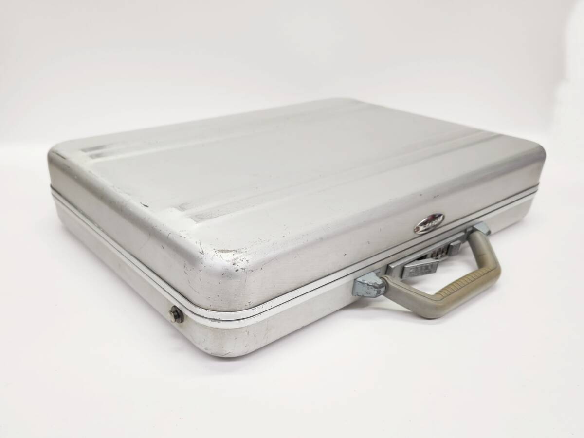 ◆◇ゼロハリバートン アタッシュケース ビジネス シルバー アルミ◇◆