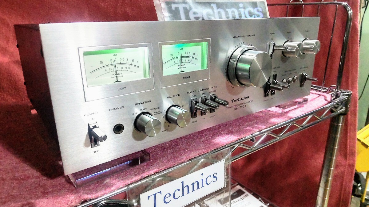 テクニクスプリメイン SU-7700Ⅱ 昭和の70S名作その270青色照明が超～格好イイの別バージョン仕様動作仕上がり良好6000円スタートです！