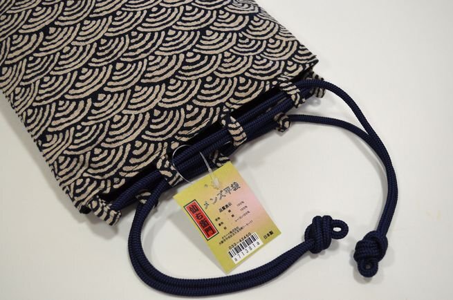 山笠 祭り 用品　おしゃれな柄　信玄袋　巾著　青海波　紺　日本制　kintyaku-047