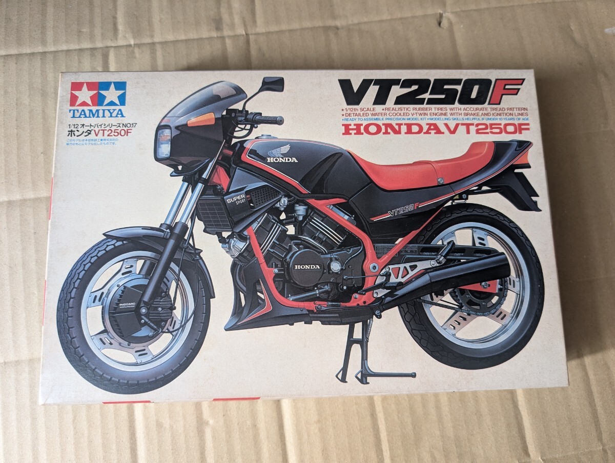  Tamiya пластиковая модель 1/12 Honda VT250F подлинная вещь маленький олень не собран отсутствует нет редкость распродажа 