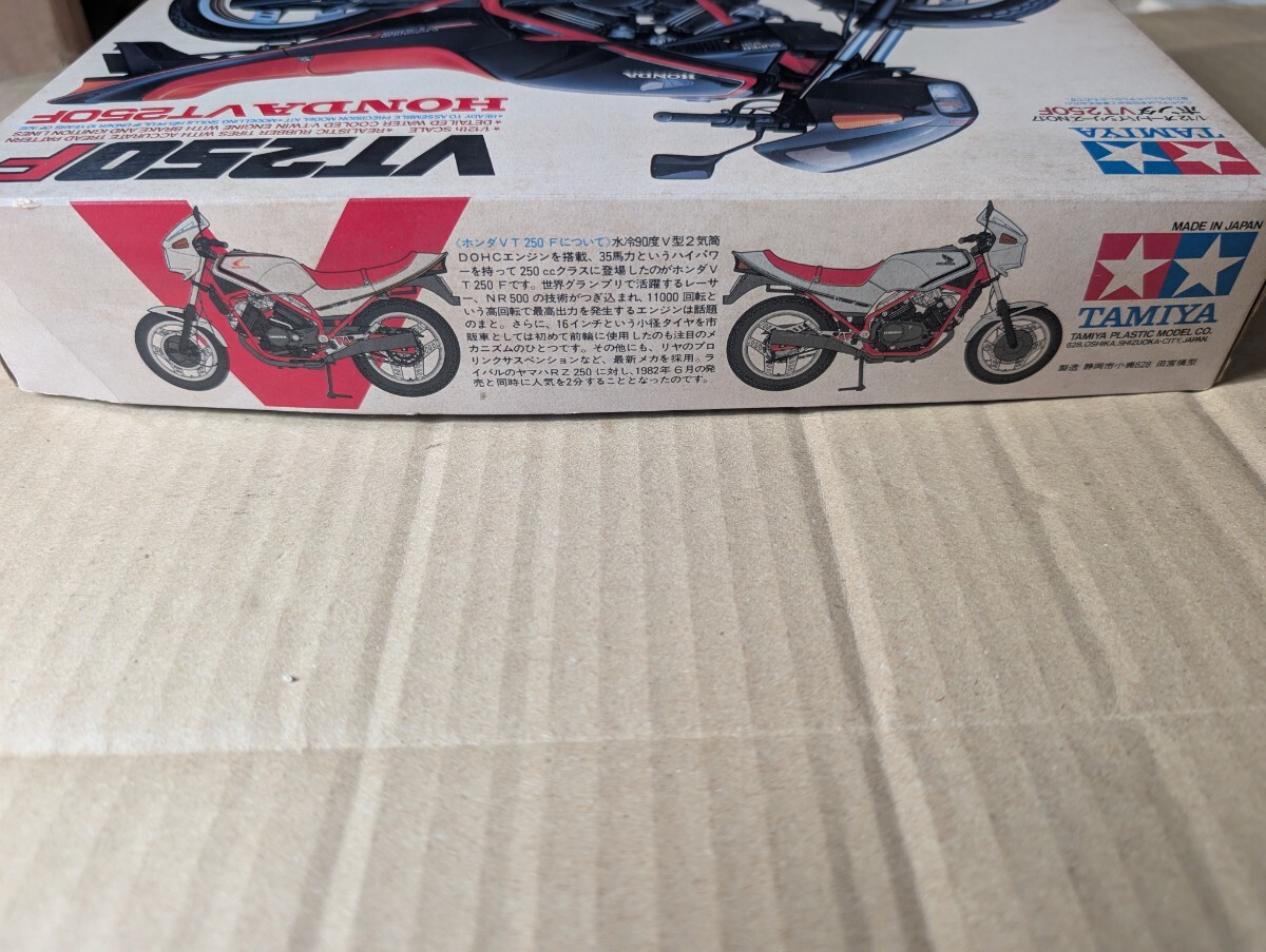  Tamiya пластиковая модель 1/12 Honda VT250F подлинная вещь маленький олень не собран отсутствует нет редкость распродажа 