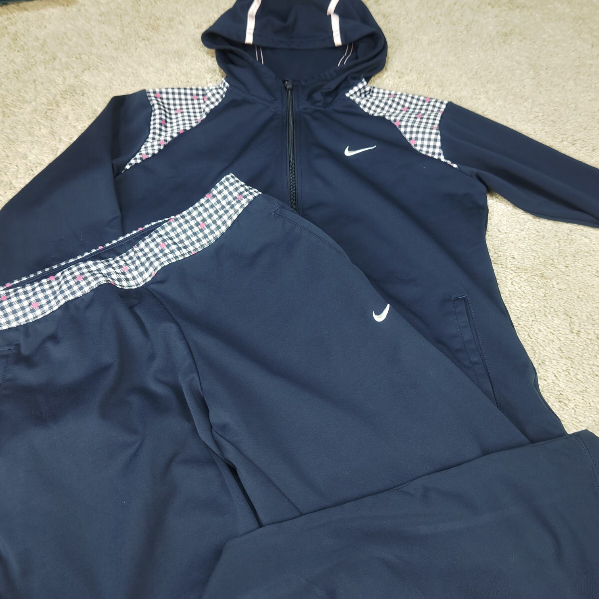 NIKE ナイキ フード付き ジャージ 上下セット レディース Mサイズ ネイビー チェック パーカー セットアップ スポーツウェア トレーニング