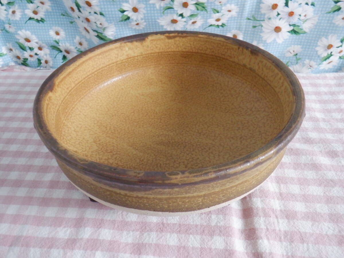 X『陶器製 湯豆腐鍋セット(円形の土鍋/湯どうふセット/鍋敷き/木蓋付き)』~箱なし 長期保管品 _画像3