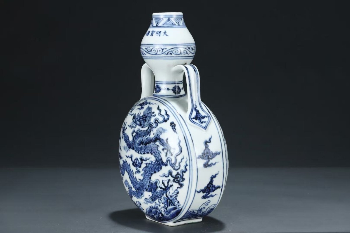 萬藏】中国 明時代 青花 龍紋 花瓶 骨董 古玩 中国美術 茶道具