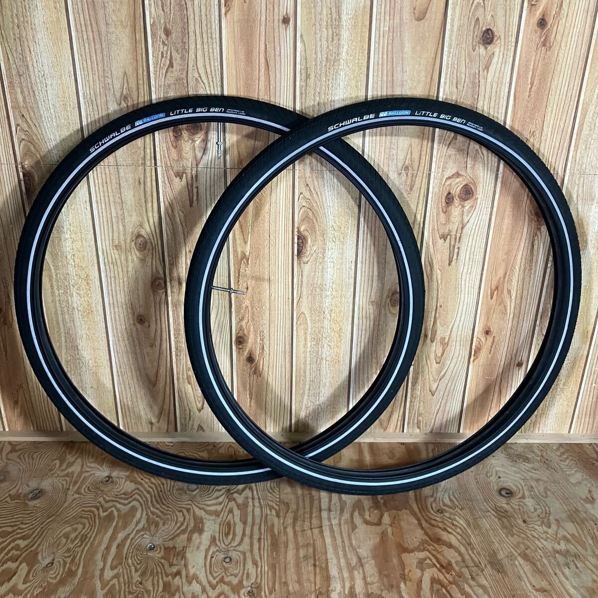 ●超低走行 SCHWALBE LITTLE BIG BEN 700×38c タイヤ、仏式チューブセット