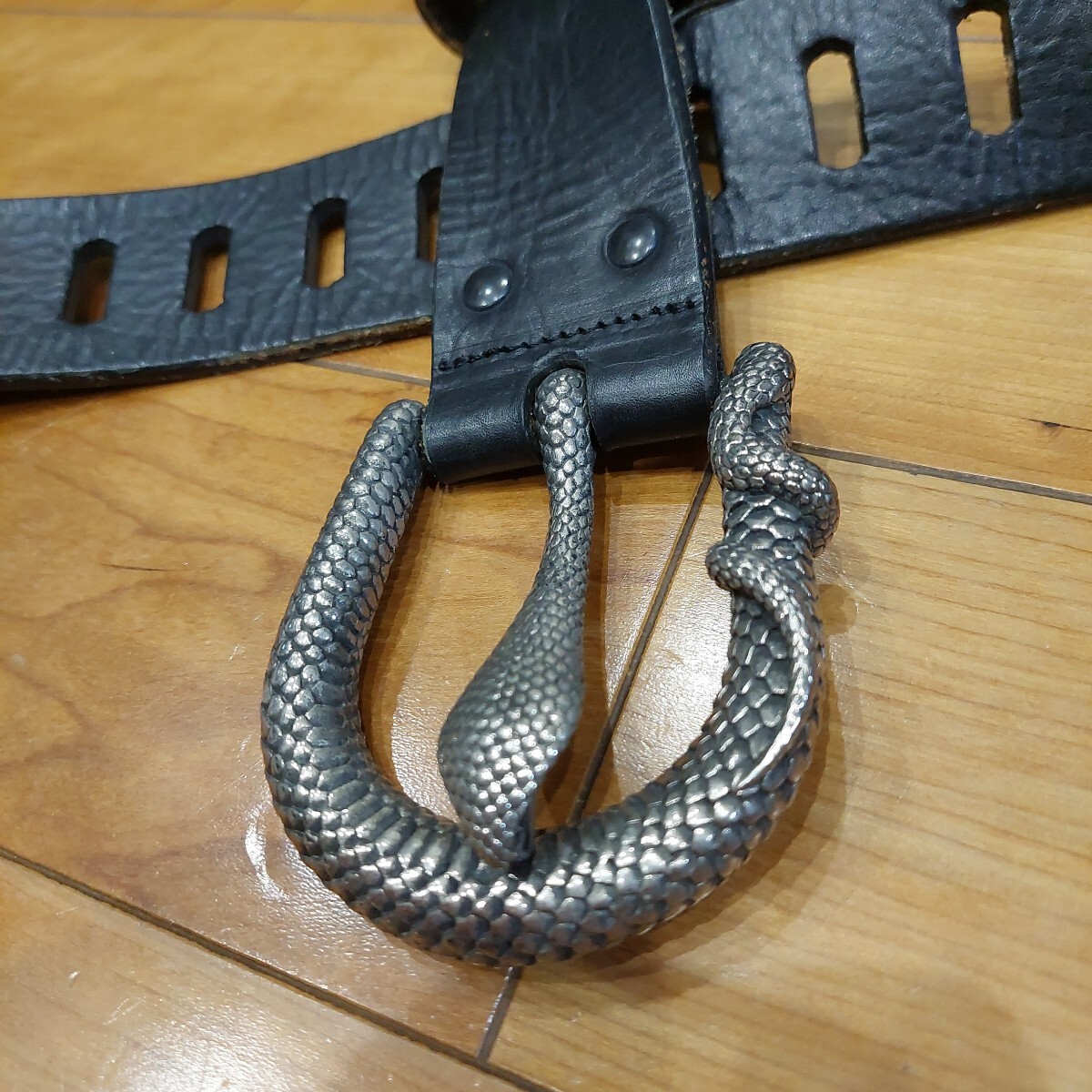 コブラ レザー スネークバックル ブラック/シルバー 希少 美品 ifsixwasnine イフシックスワズナイン コブラベルト スネーク