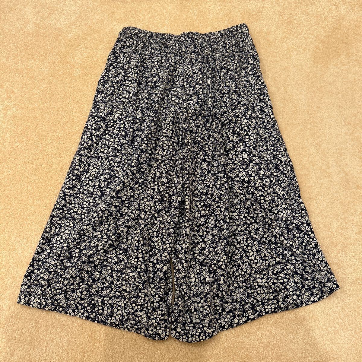 ユニクロ　レーヨンリラコ　 ガウチョパンツ　 イージーパンツ　ルームウェアにも