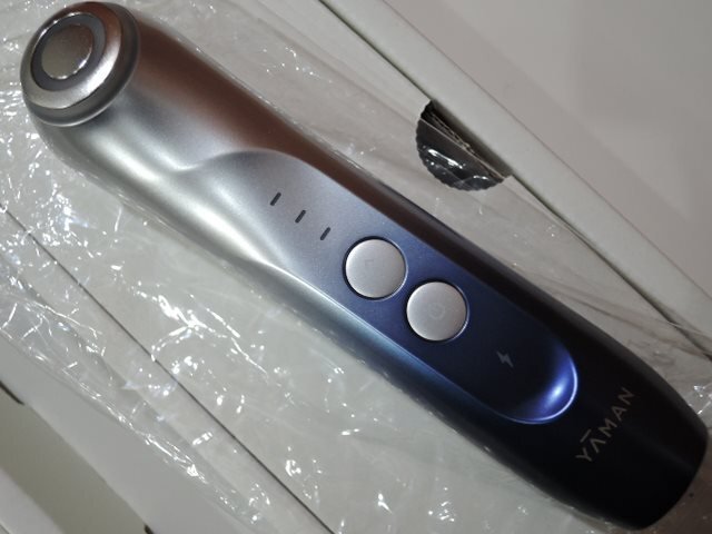 YA-MAN ヤーマン RF美容機器シリーズ 最小 最軽量 目もと専用 RF美顔器 Bloom EYE ブルームアイ SEYE 1-YL/中古美品