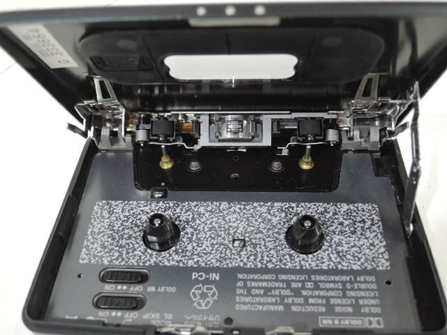 SONY ソニー Walkman カセットウォークマン WM-EX511 ブラック バッテリー無し 本體+バッテリーチャージャーセット 動作未確認(rèn)/ジャンク品