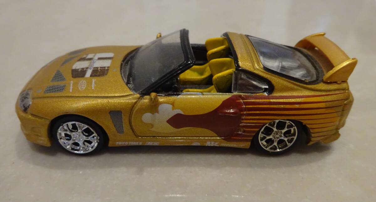 1/64 TOYOTA SUPRA wild speed The Fast and the Furious Racing Champions ワイルドスピード　スープラ　ゴールド