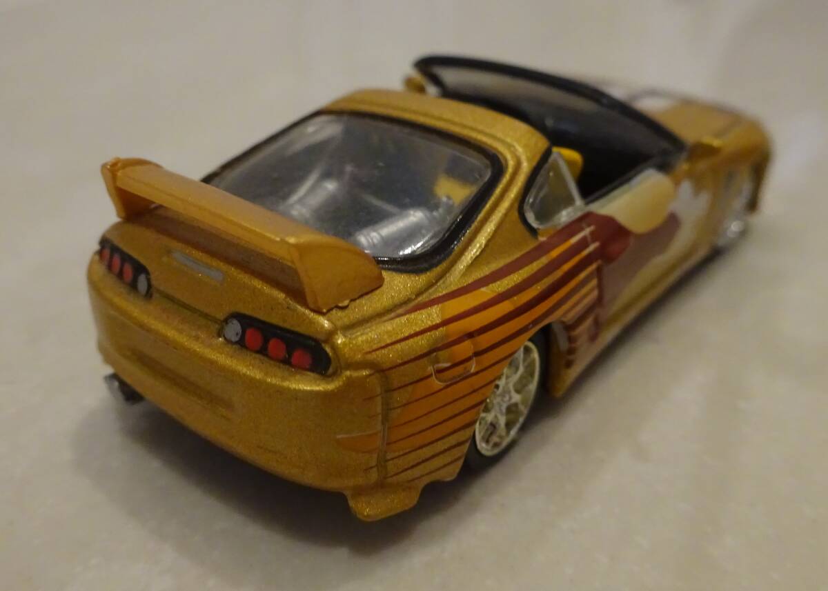 1/64 TOYOTA SUPRA wild speed The Fast and the Furious Racing Champions ワイルドスピード　スープラ　ゴールド