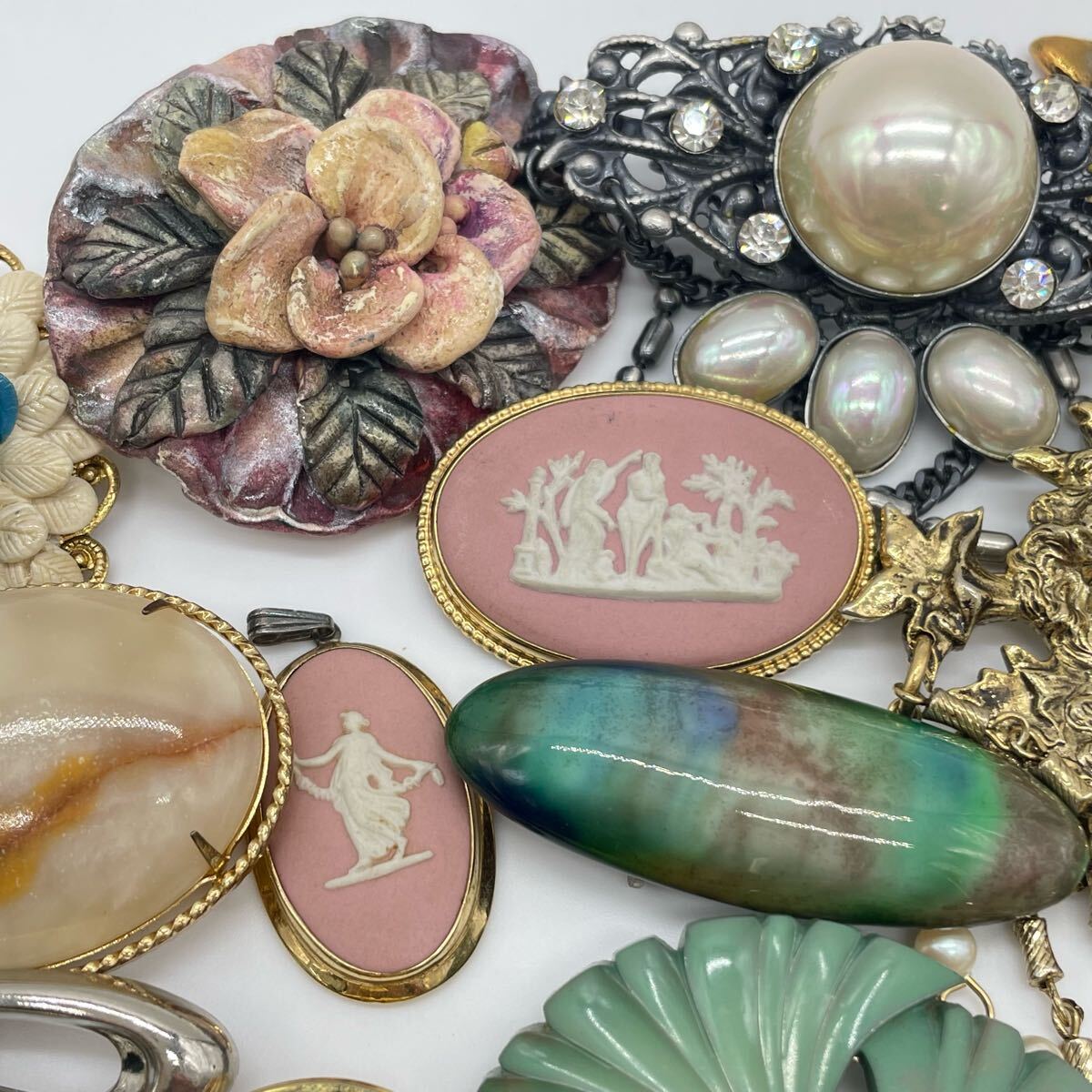 ▲ イミテまとめ ブローチ タイピン イヤリング アクセサリー カフス 目玉商品 Dior イブサンローラン YSL ウェッジウッド ダンヒル 