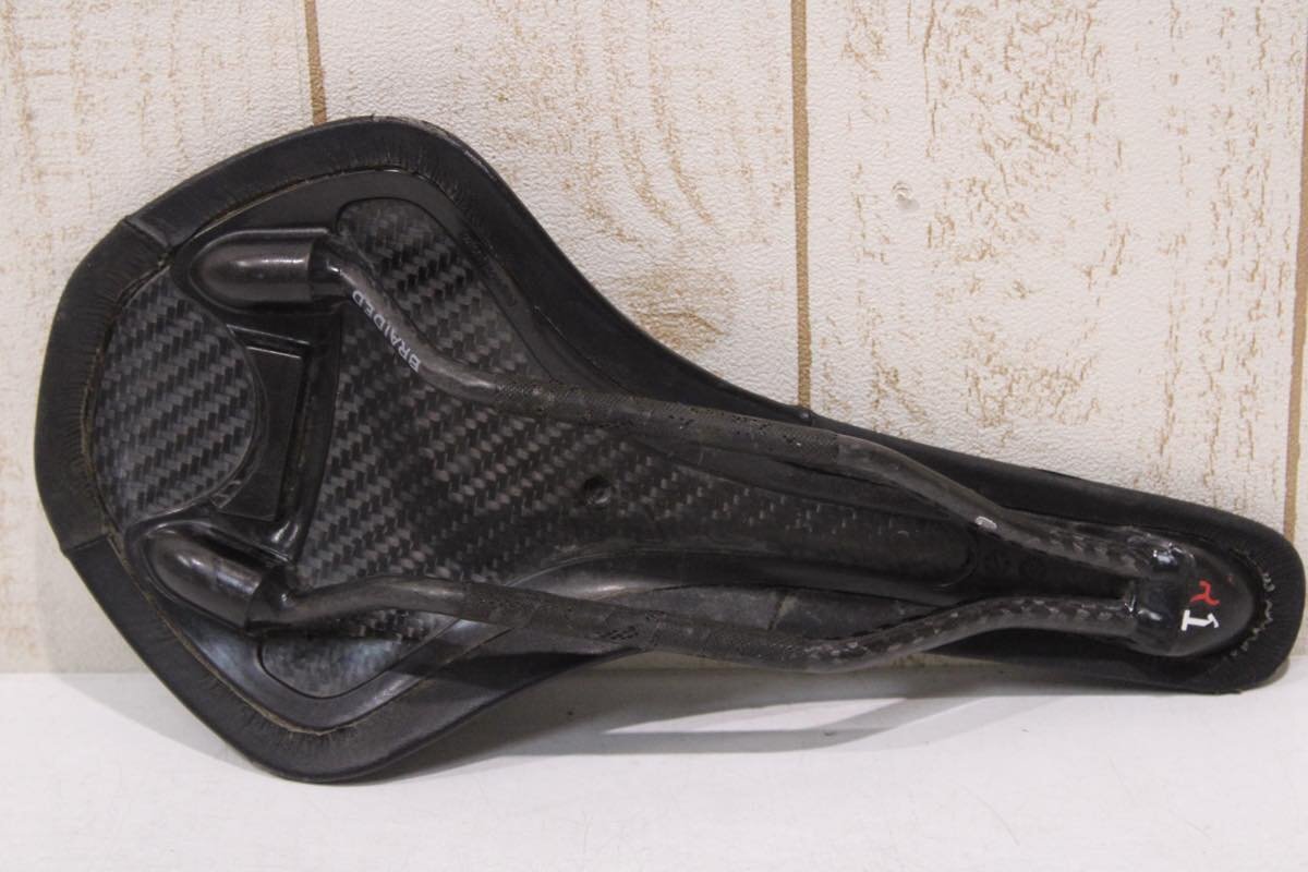 ★fi'zi:k フィジーク ANTARES R1 サドル CARBON BRAIDED