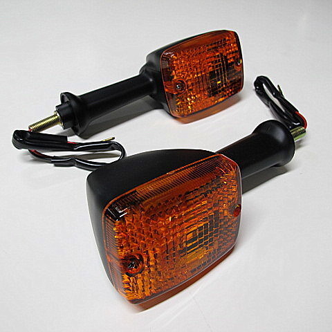 Z400GP/Z550GP/GPZ400 リプロダクション　フロントウインカー　2個セット　318A-2