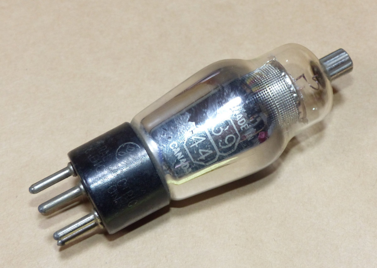 CANADIAN MARCONI 39 UY5 44 au